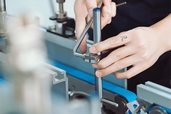 當(dāng)你擁有了一臺(tái)糊箱機(jī)時(shí)，保養(yǎng)尤為重要，淺析糊箱機(jī)保養(yǎng)與注意事項(xiàng)