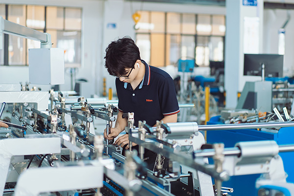 在選擇糊盒機(jī)時，針對不同盒型應(yīng)該注意哪些常見問題？